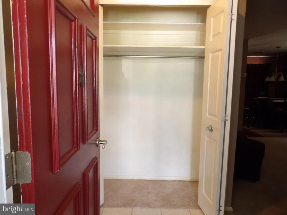 87 KINGSTON WAY Southampton, NJ 08088