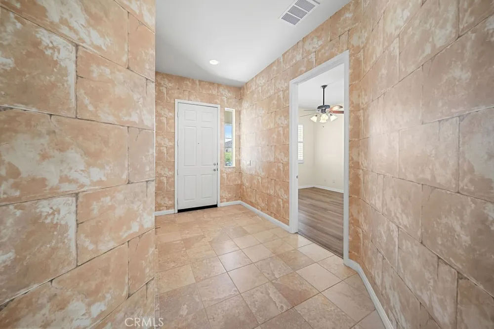 11166 Avonlea Apple Valley, CA 92308
