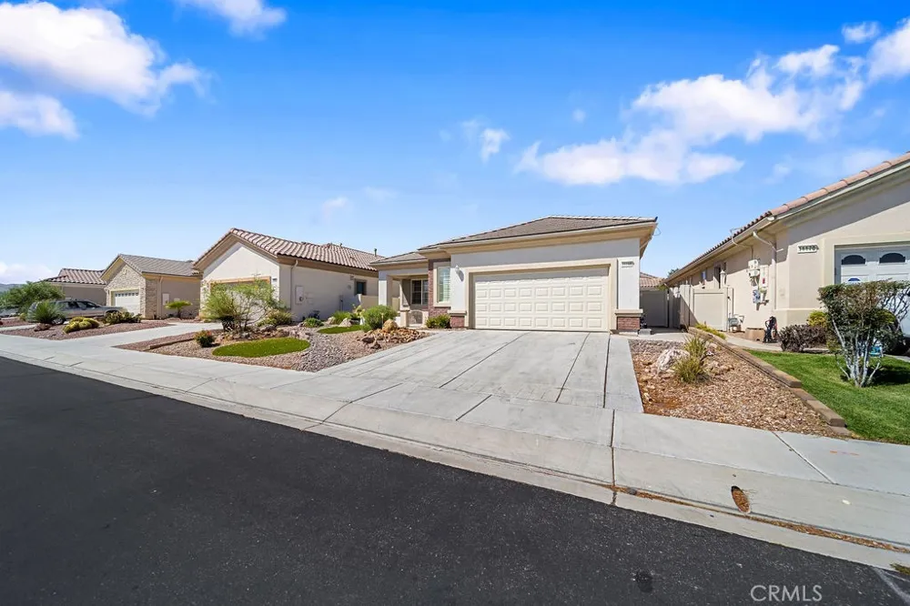 11166 Avonlea Apple Valley, CA 92308