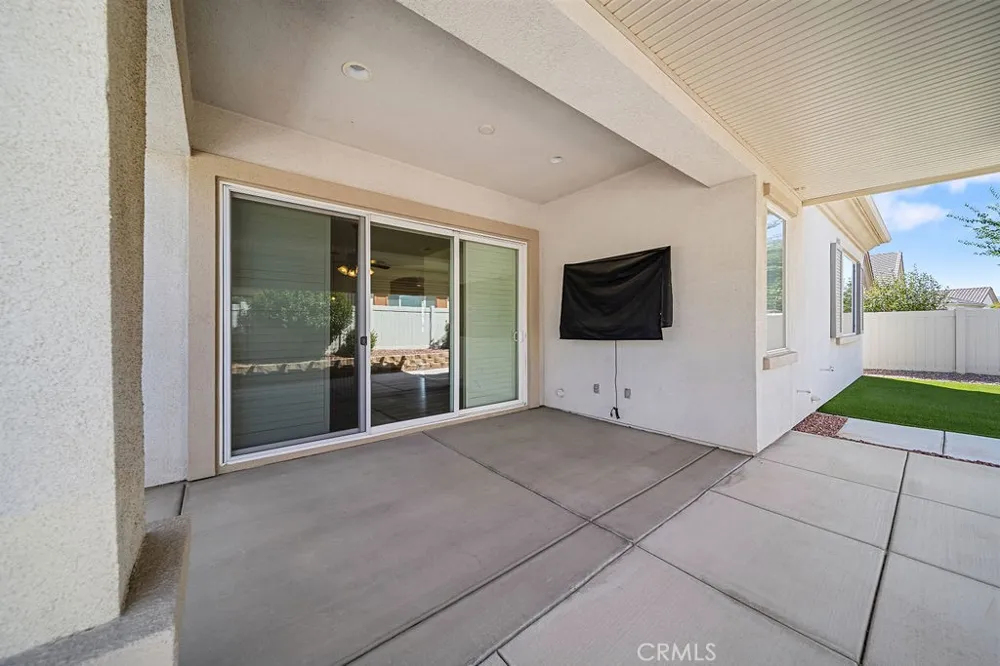 11166 Avonlea Apple Valley, CA 92308