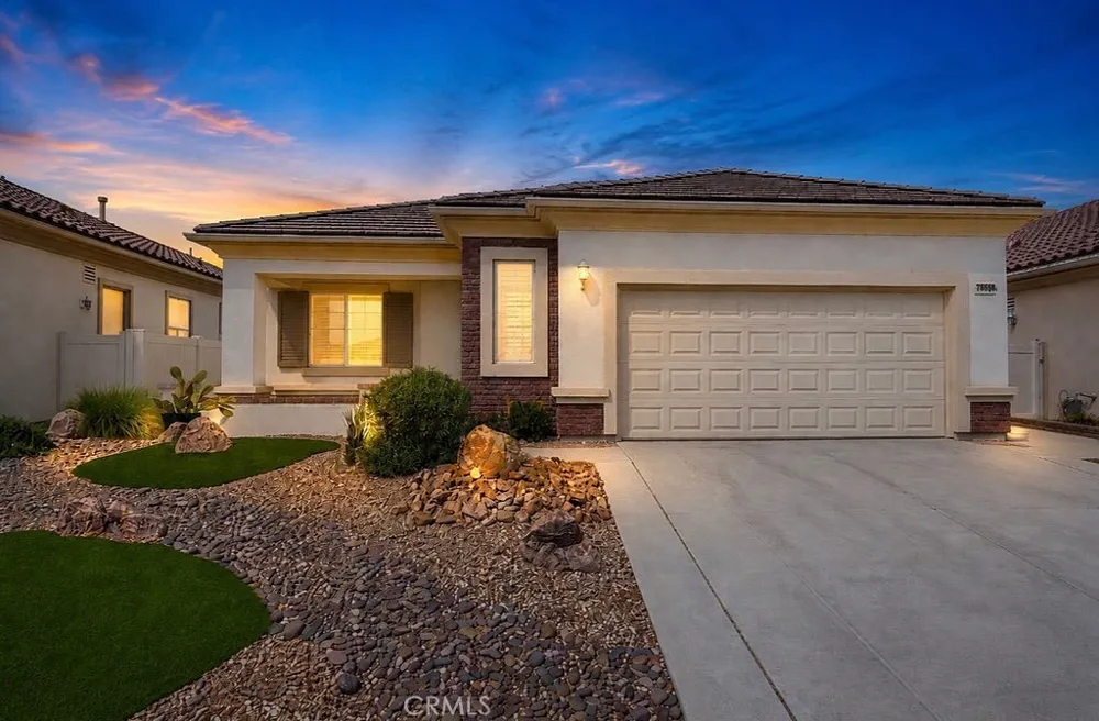11166 Avonlea Apple Valley, CA 92308