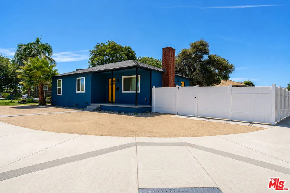 4549 Walnut Avenue Long Beach, CA 90807