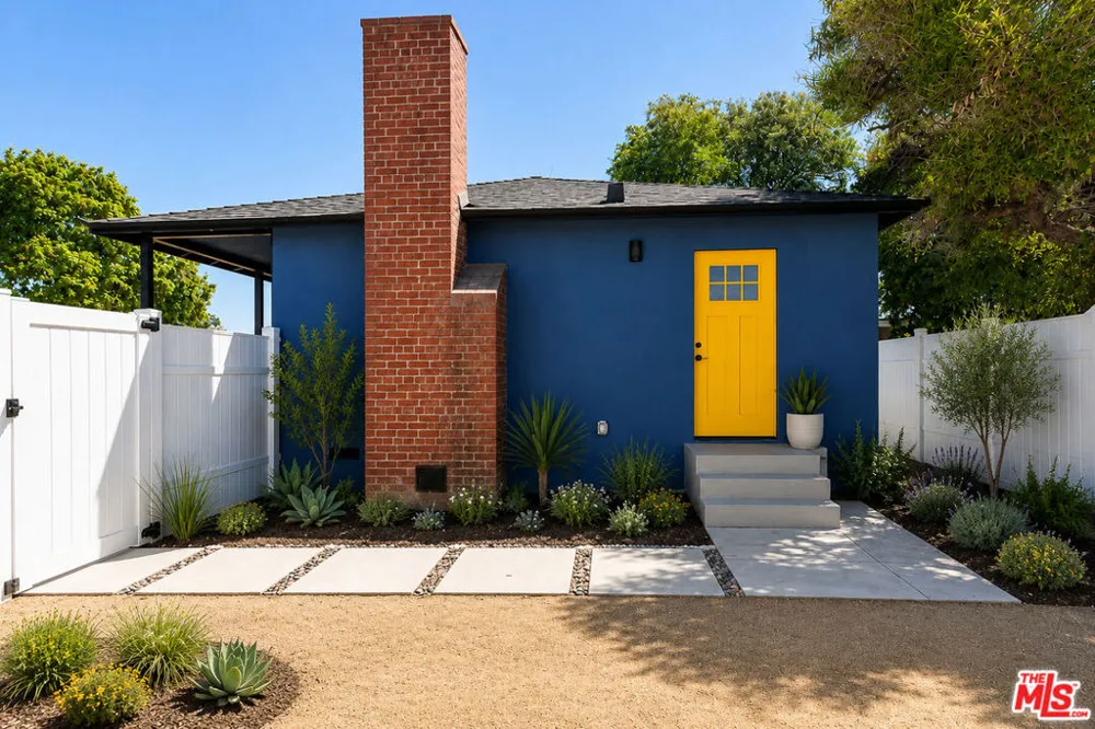 4549 Walnut Avenue Long Beach, CA 90807