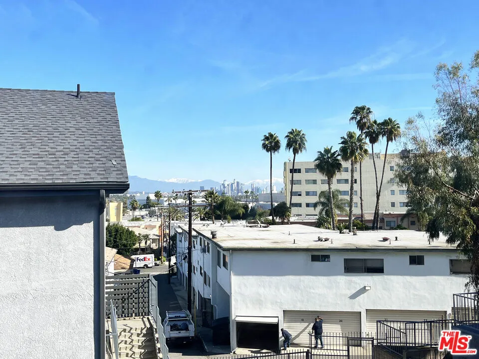 4180 Marlton Avenue #30 Los Angeles, CA 90008