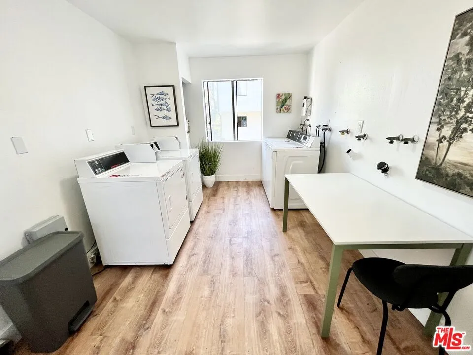 4180 Marlton Avenue #30 Los Angeles, CA 90008