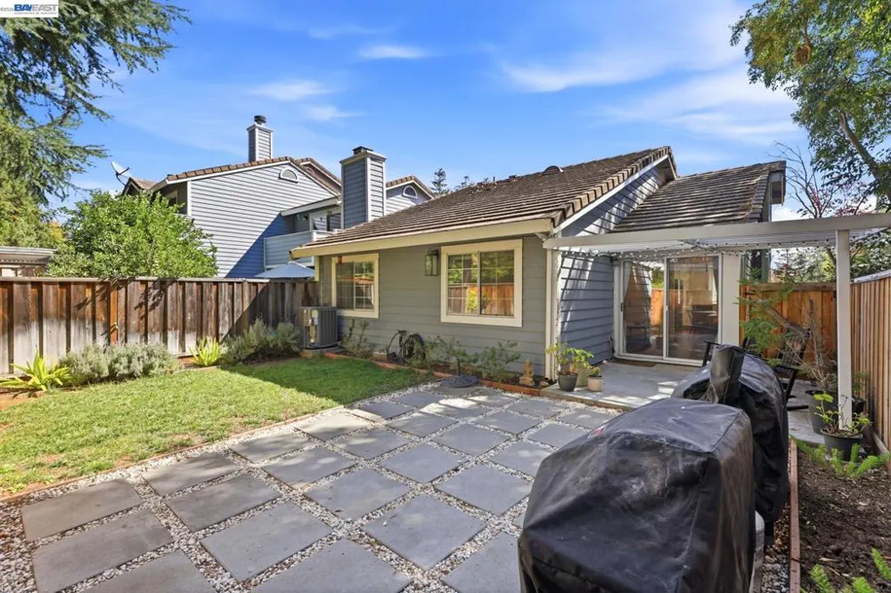 3897 Inverness Cmn Livermore, CA 94551