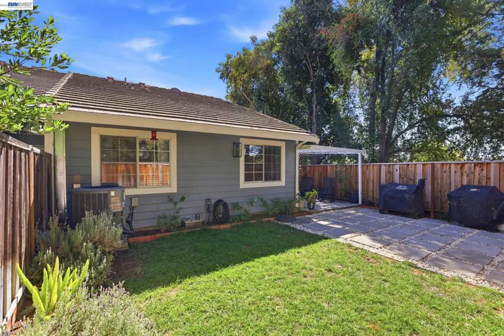 3897 Inverness Cmn Livermore, CA 94551