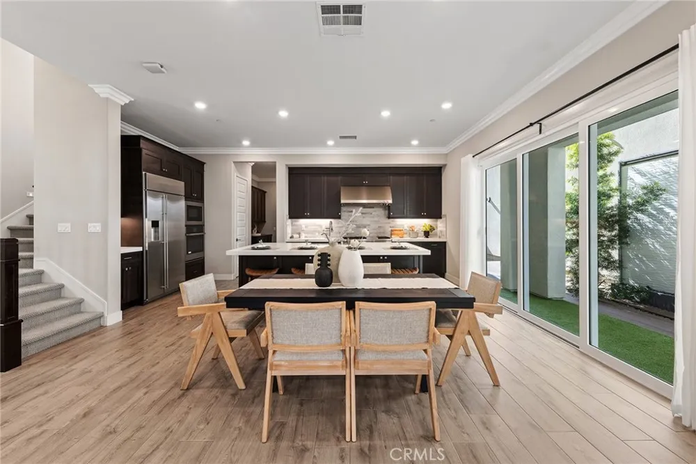 112 Spiral Irvine, CA 92618