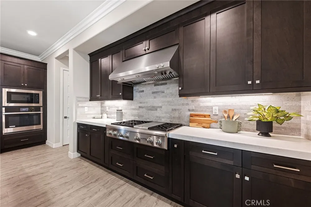 112 Spiral Irvine, CA 92618