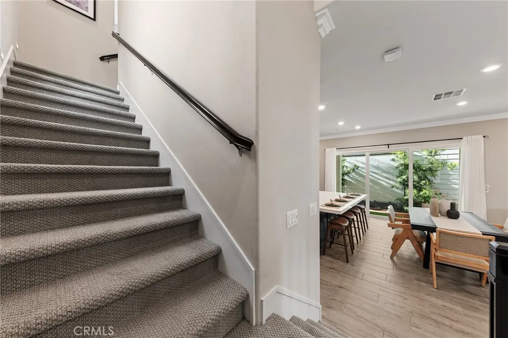 112 Spiral Irvine, CA 92618