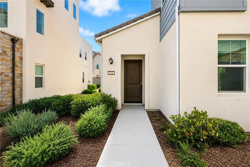 112 Spiral Irvine, CA 92618