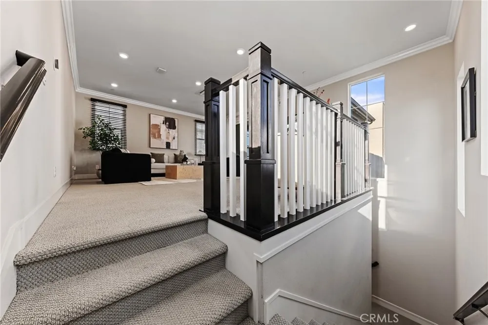 112 Spiral Irvine, CA 92618