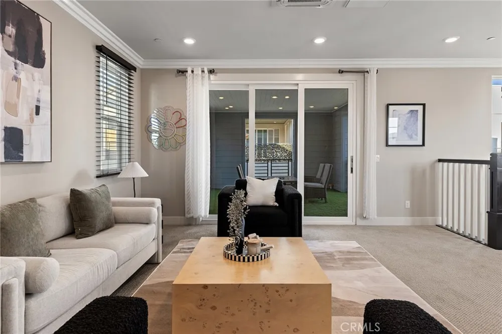 112 Spiral Irvine, CA 92618