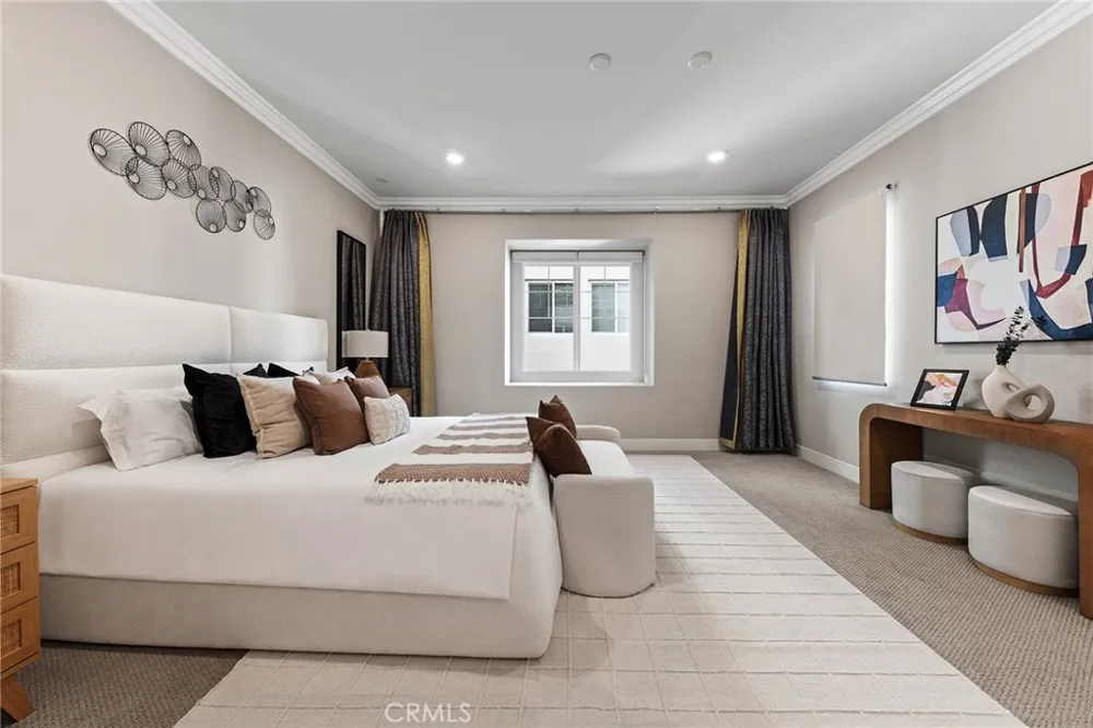 112 Spiral Irvine, CA 92618
