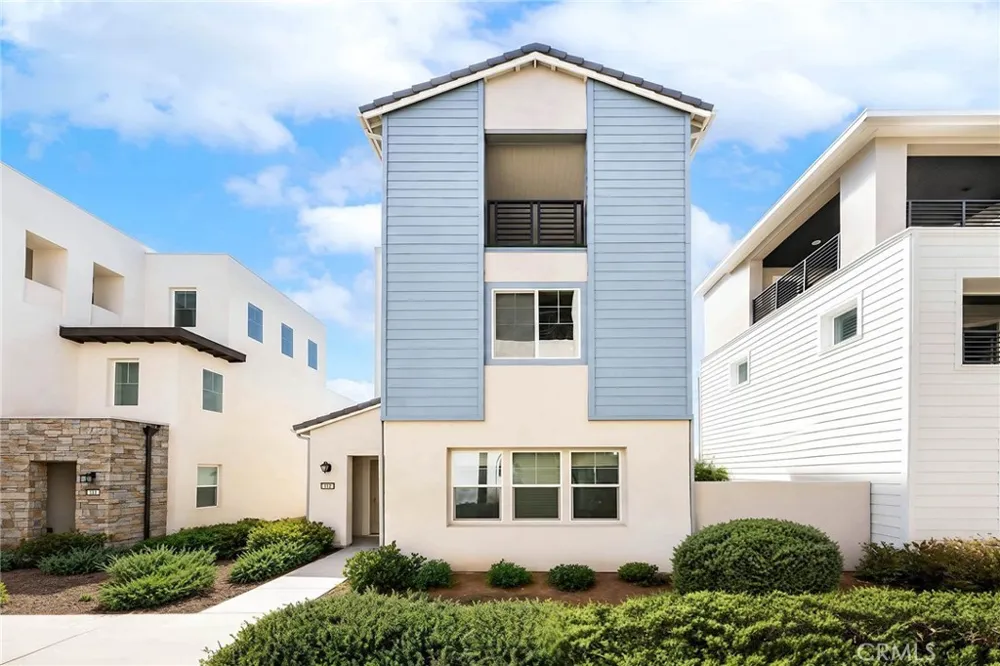 112 Spiral Irvine, CA 92618