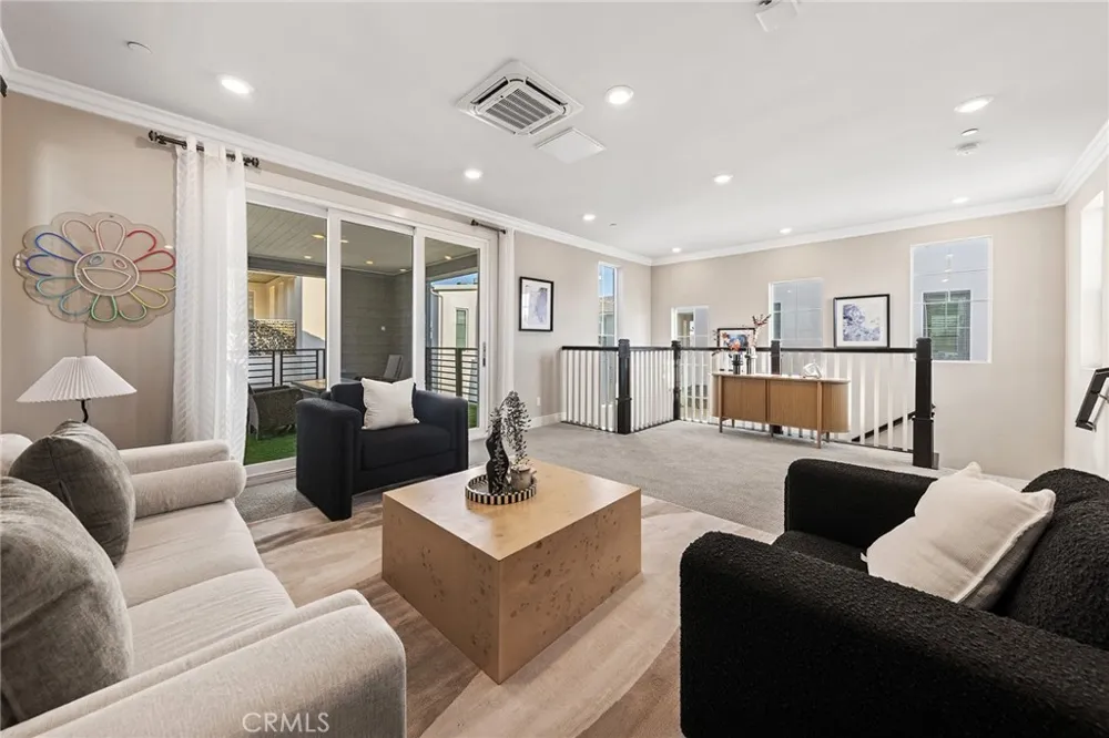112 Spiral Irvine, CA 92618