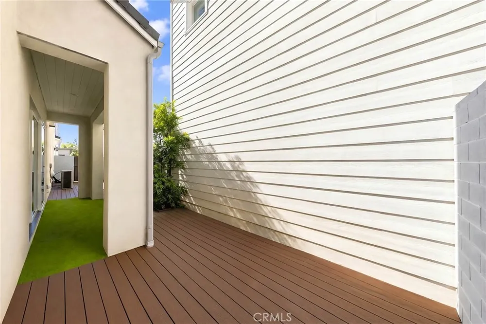 112 Spiral Irvine, CA 92618