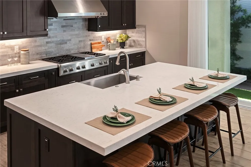 112 Spiral Irvine, CA 92618