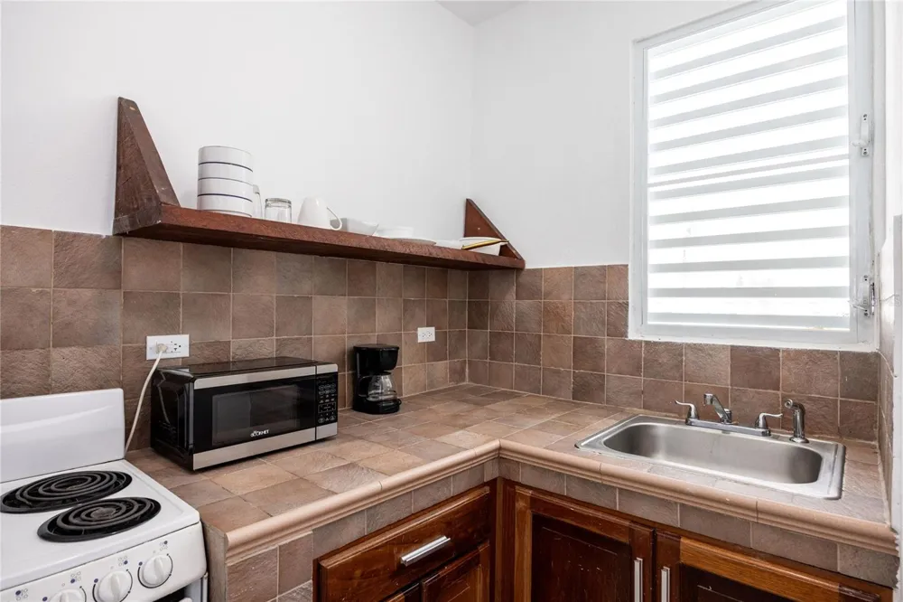 608 ERNESTO CERRA STREET San Juan, PR 00907