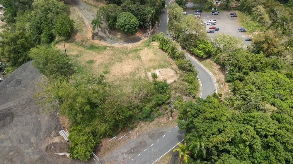 SR-835 MAMEYES WARD Guaynabo, PR 00969