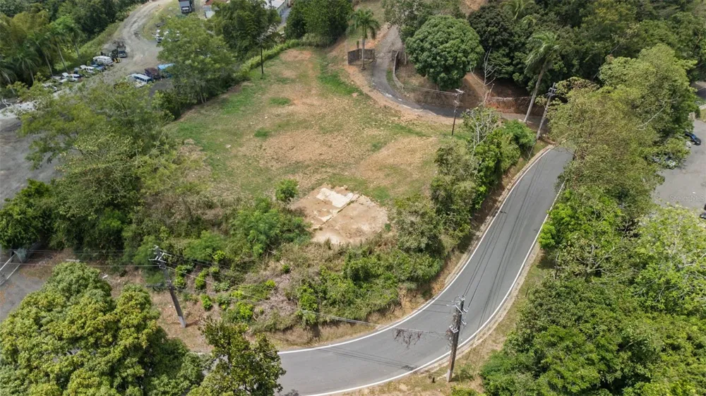 SR-835 MAMEYES WARD Guaynabo, PR 00969