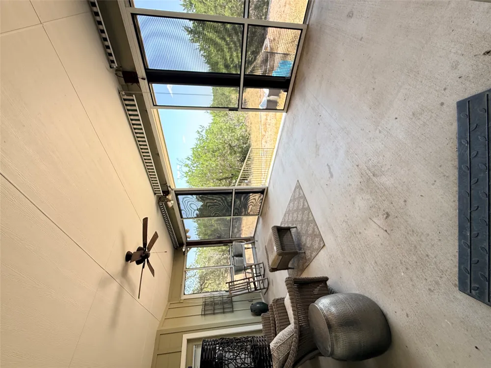 300 Medlin Creek Loop Dripping Springs, TX 78620