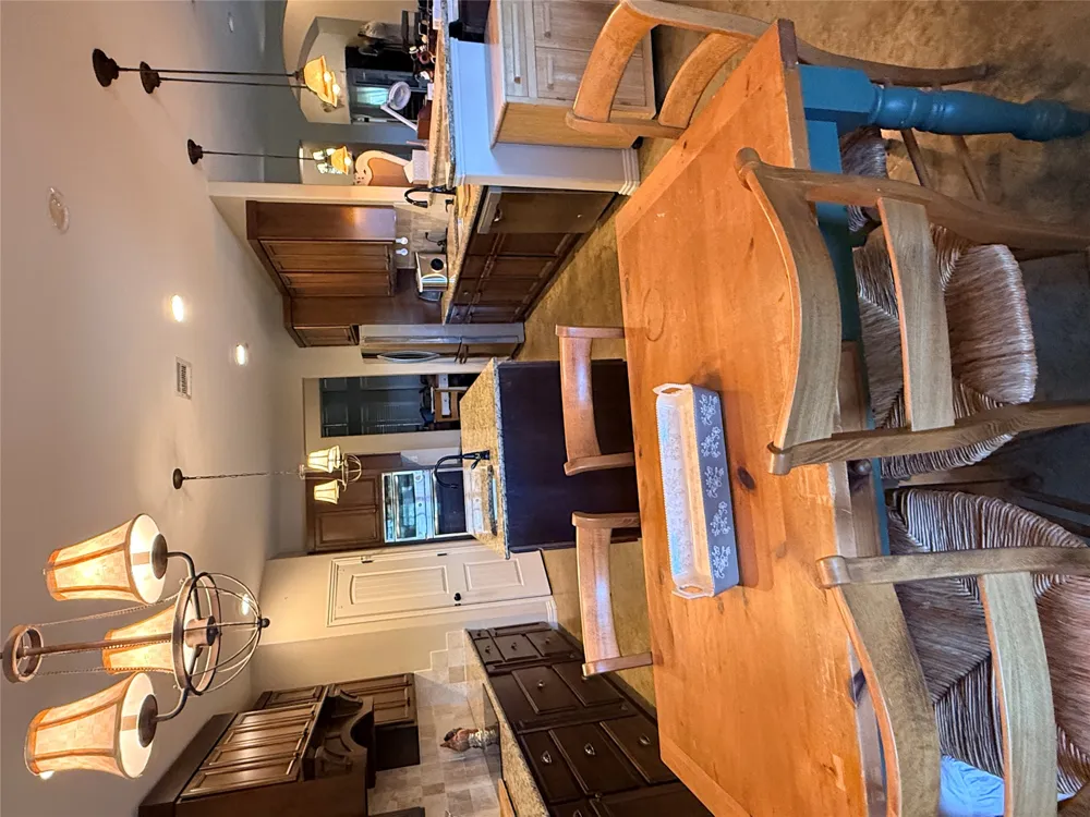 300 Medlin Creek Loop Dripping Springs, TX 78620