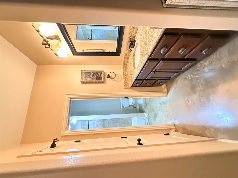 300 Medlin Creek Loop Dripping Springs, TX 78620