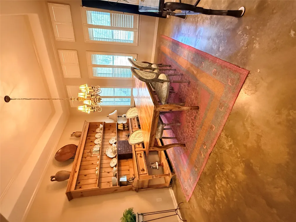 300 Medlin Creek Loop Dripping Springs, TX 78620