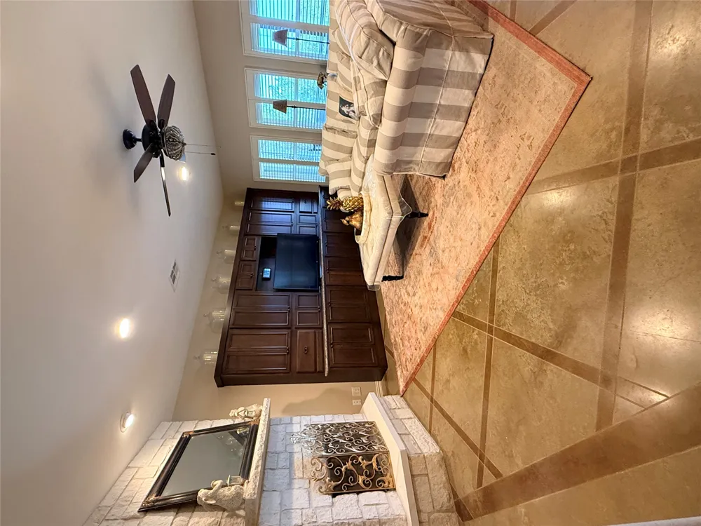 300 Medlin Creek Loop Dripping Springs, TX 78620