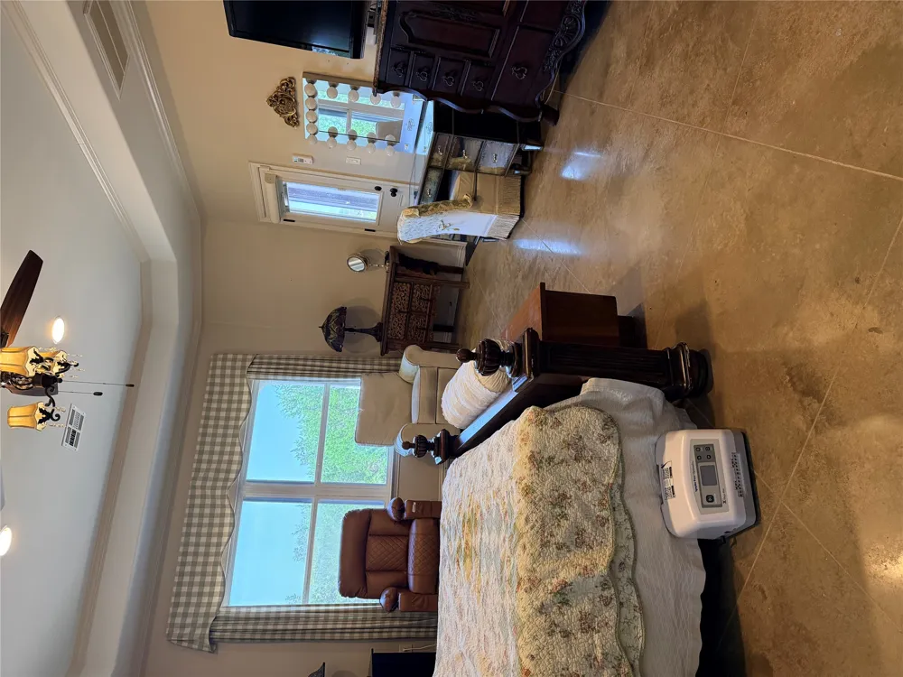 300 Medlin Creek Loop Dripping Springs, TX 78620