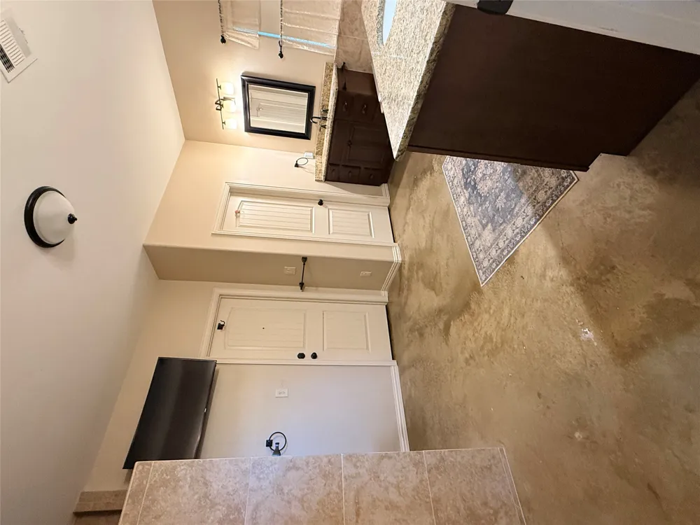 300 Medlin Creek Loop Dripping Springs, TX 78620