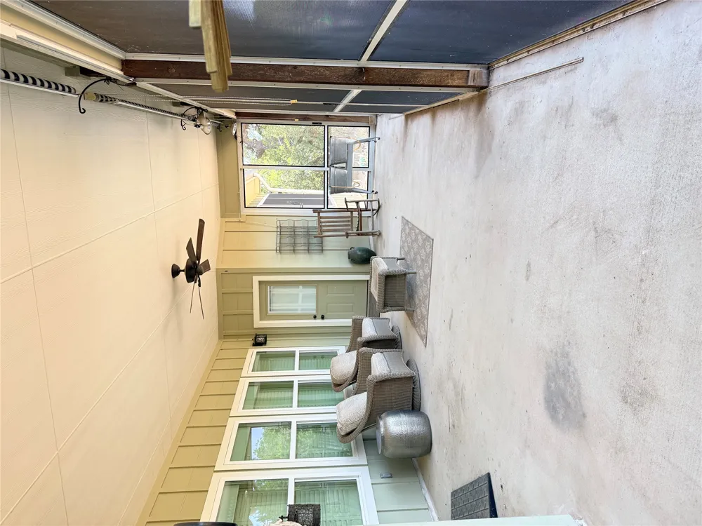 300 Medlin Creek Loop Dripping Springs, TX 78620