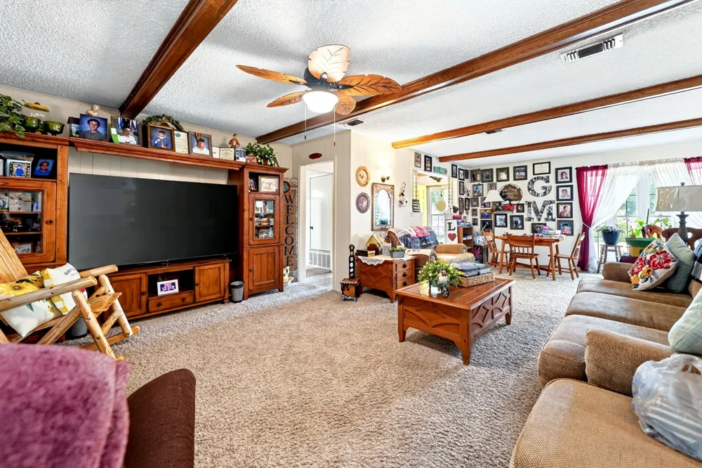 1022 Robin Road Oak Ridge, TX 75161