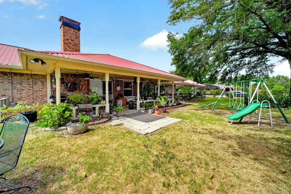 1022 Robin Road Oak Ridge, TX 75161