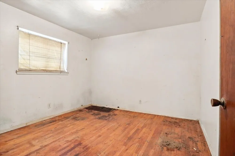 820 Colgate Drive Lancaster, TX 75134