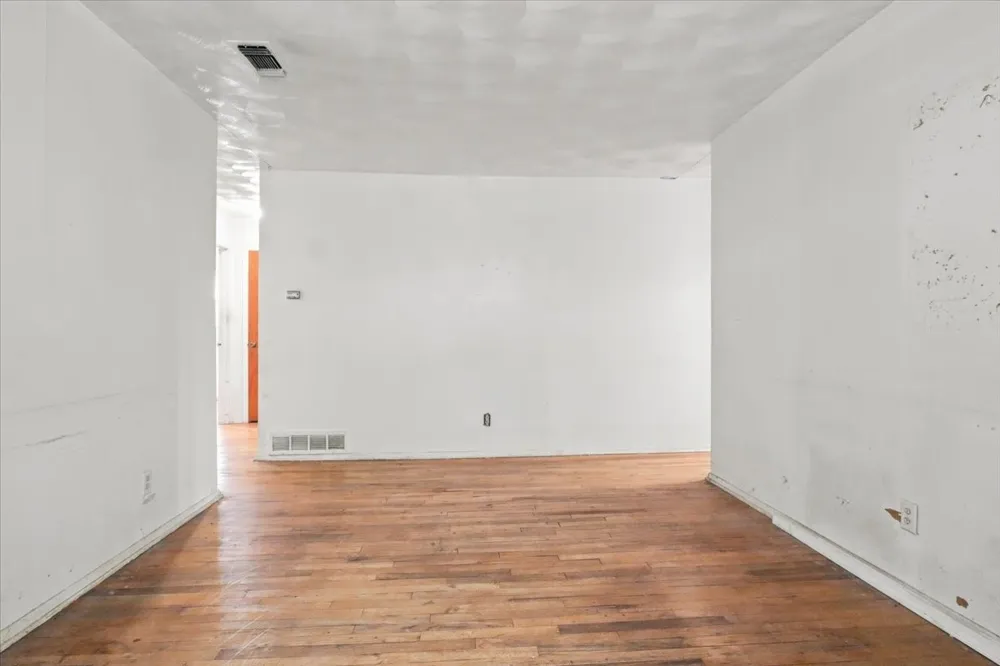 820 Colgate Drive Lancaster, TX 75134