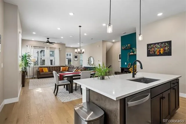 6220 Dayton Court Denver, CO 80238