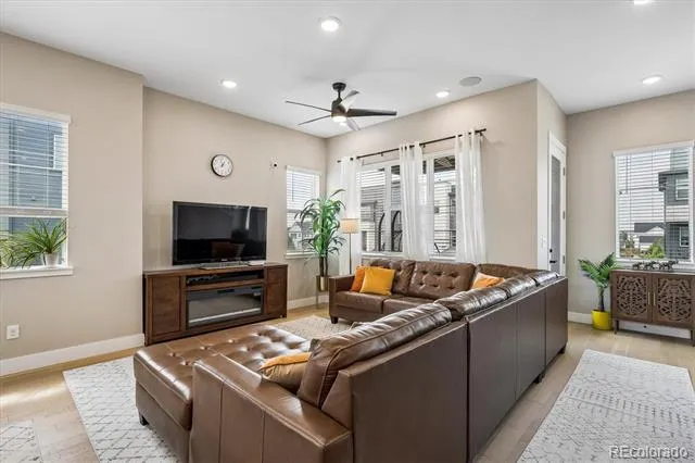 6220 Dayton Court Denver, CO 80238