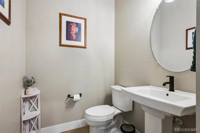 6220 Dayton Court Denver, CO 80238