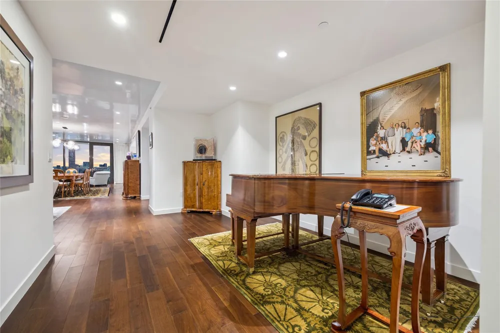 3433 Westheimer Road #1404 Houston, TX 77027