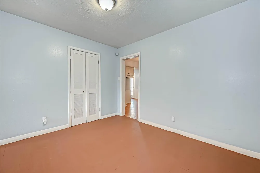 2946 Dragonwick Drive Houston, TX 77045
