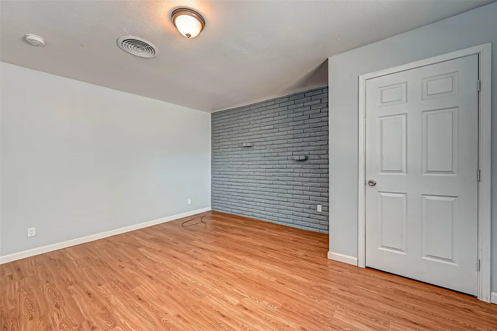 2946 Dragonwick Drive Houston, TX 77045