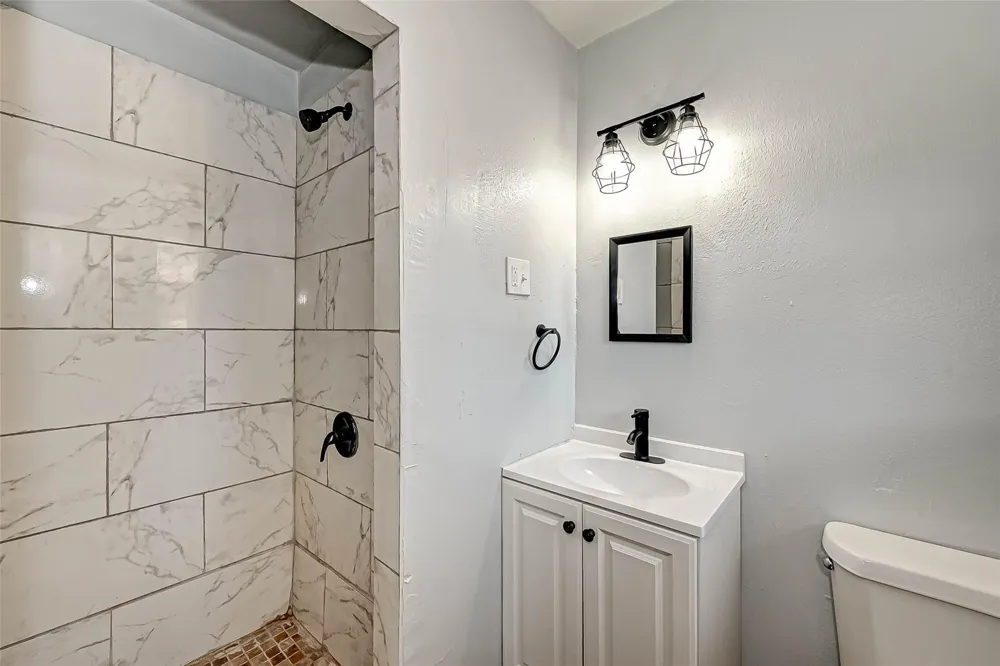 2946 Dragonwick Drive Houston, TX 77045