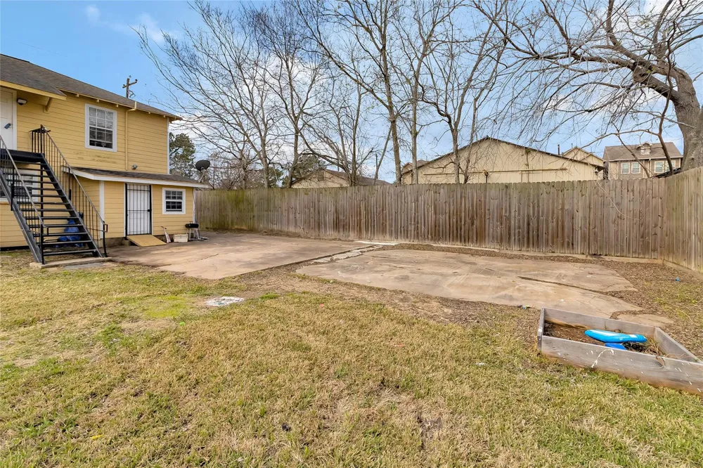 4233 Dupont Street #A Houston, TX 77021