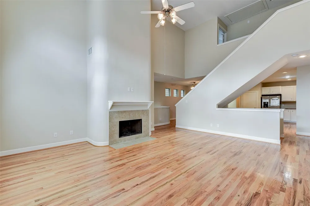 650 Westcross Street #35 Houston, TX 77018