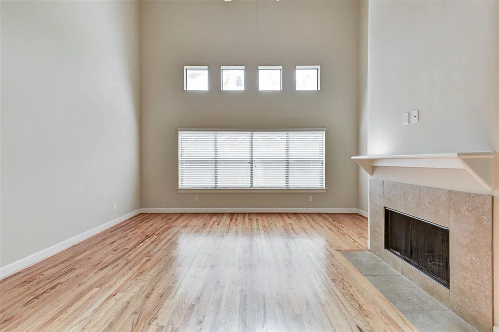650 Westcross Street #35 Houston, TX 77018