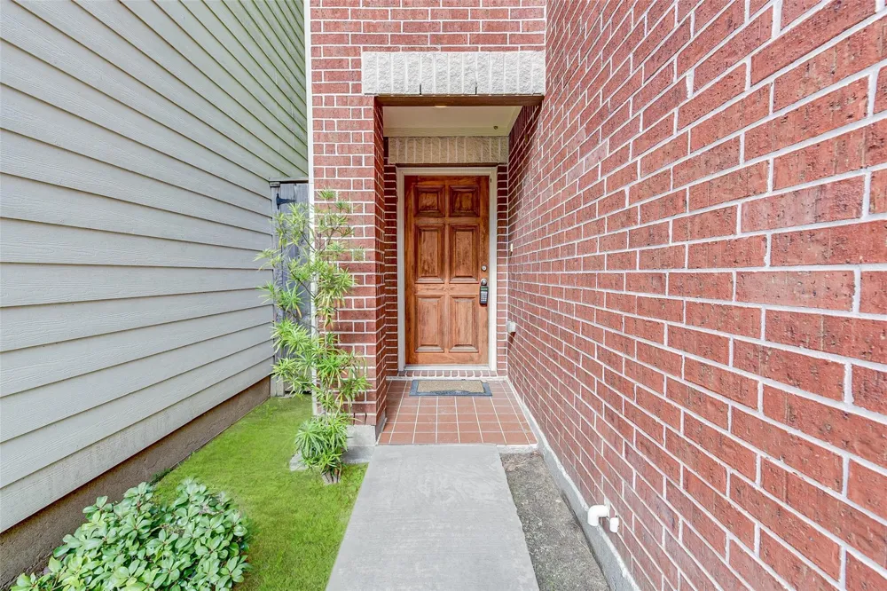 650 Westcross Street #35 Houston, TX 77018