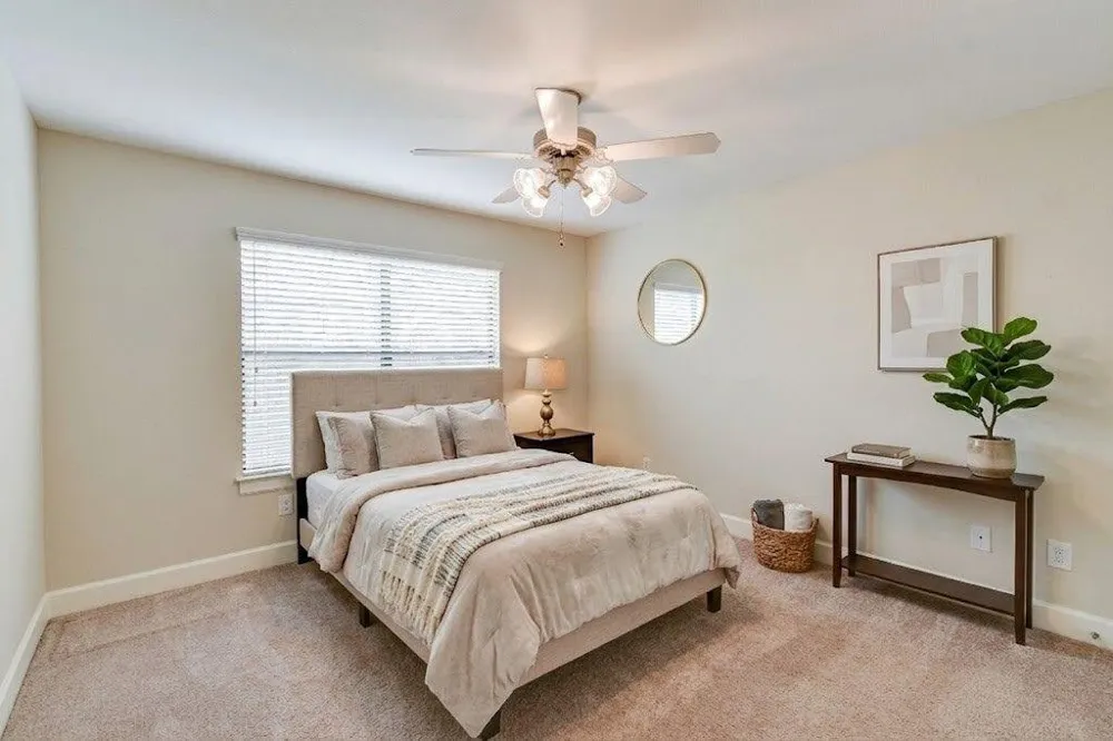 650 Westcross Street #35 Houston, TX 77018