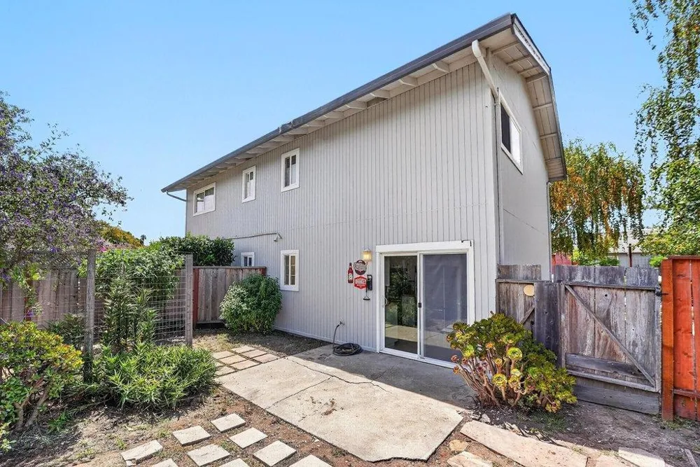 2050 Halterman Avenue Santa Cruz, CA 95062